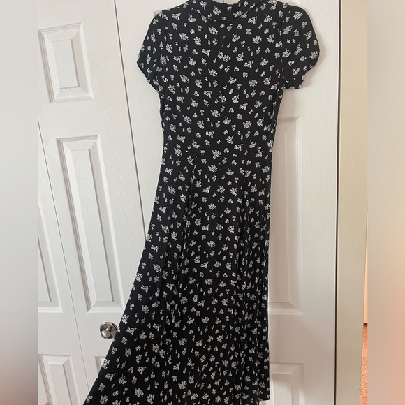 Dress - S - Picture 2 of 4